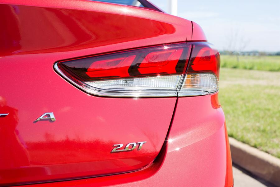Детали экстерьера Hyundai Sonata Sport 2017 года  (NA) (фото 8 из 25)